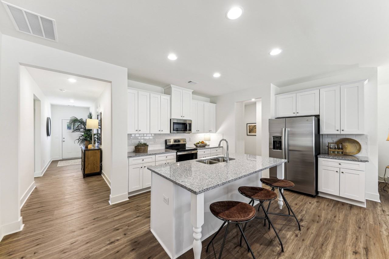 North Pointe - Photo 4 of 44