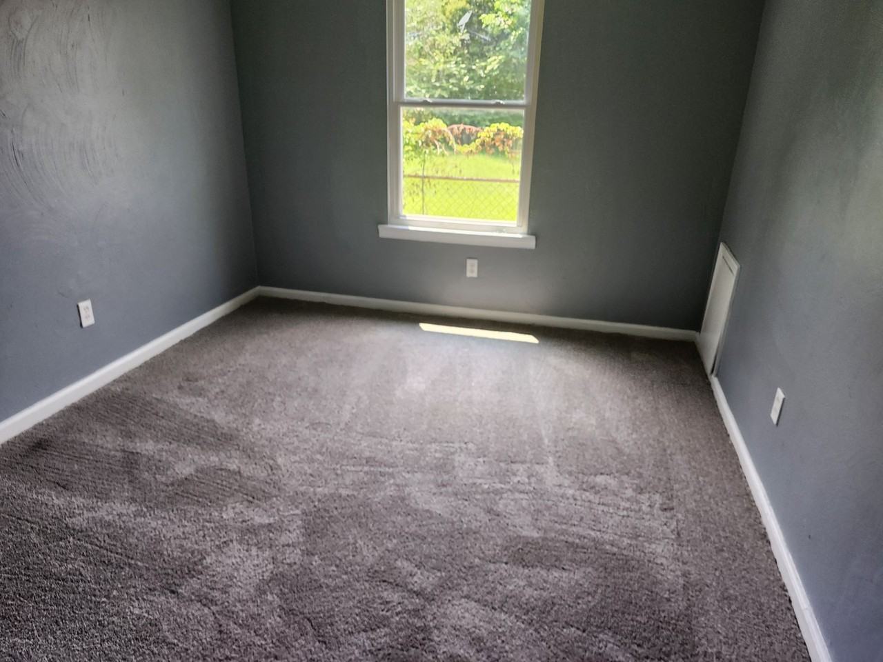 2322 Randolph St - Photo 3 of 6