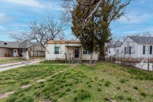 563 S All Hallows Ave - Photo 1 of 1