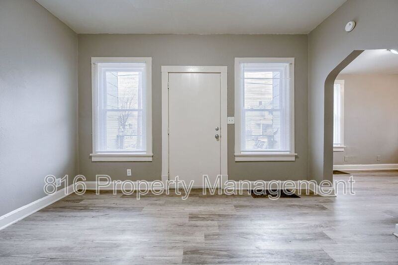 5701 Anderson Ave - Photo 3 of 25