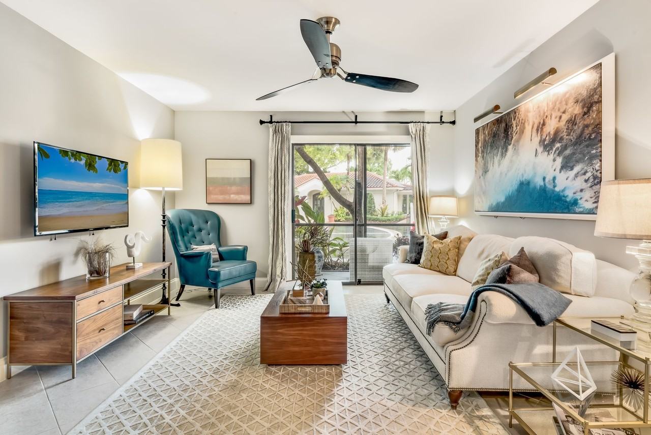 Mizner Court - Photo 3 of 47