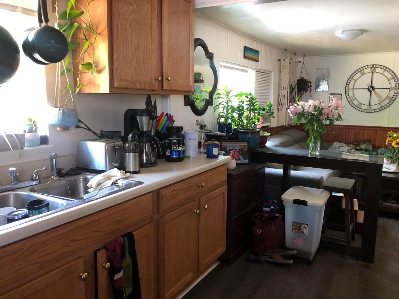 1109 9th St - Photo 3 of 9