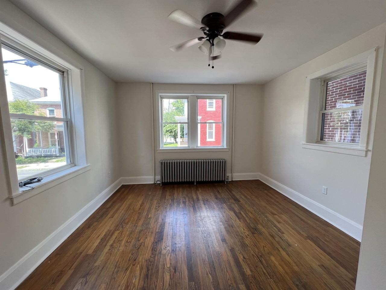 424 N Locust StreetAPT 2 #2 - Photo 4 of 5