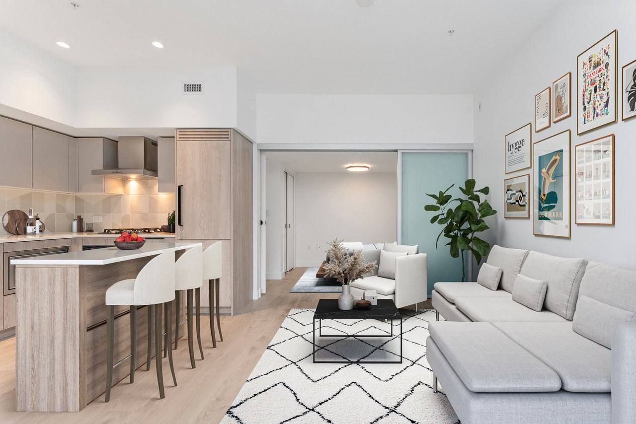 3132 Sophia St - Photo 2 of 8