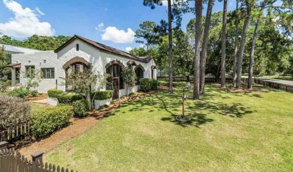 109 Gaston Ave - Photo 5 of 20