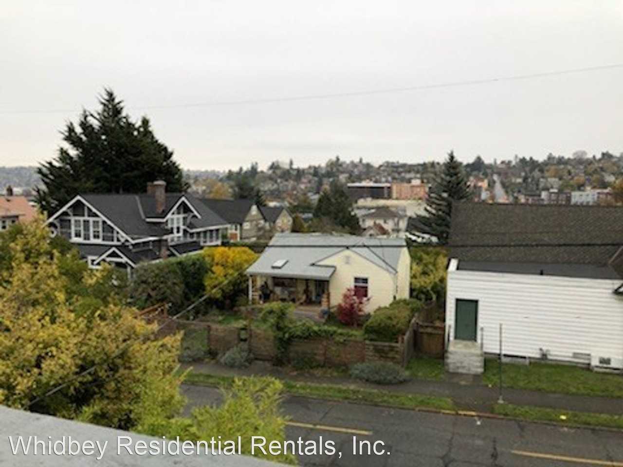 3201 22nd Avenue West - Photo 3 of 18