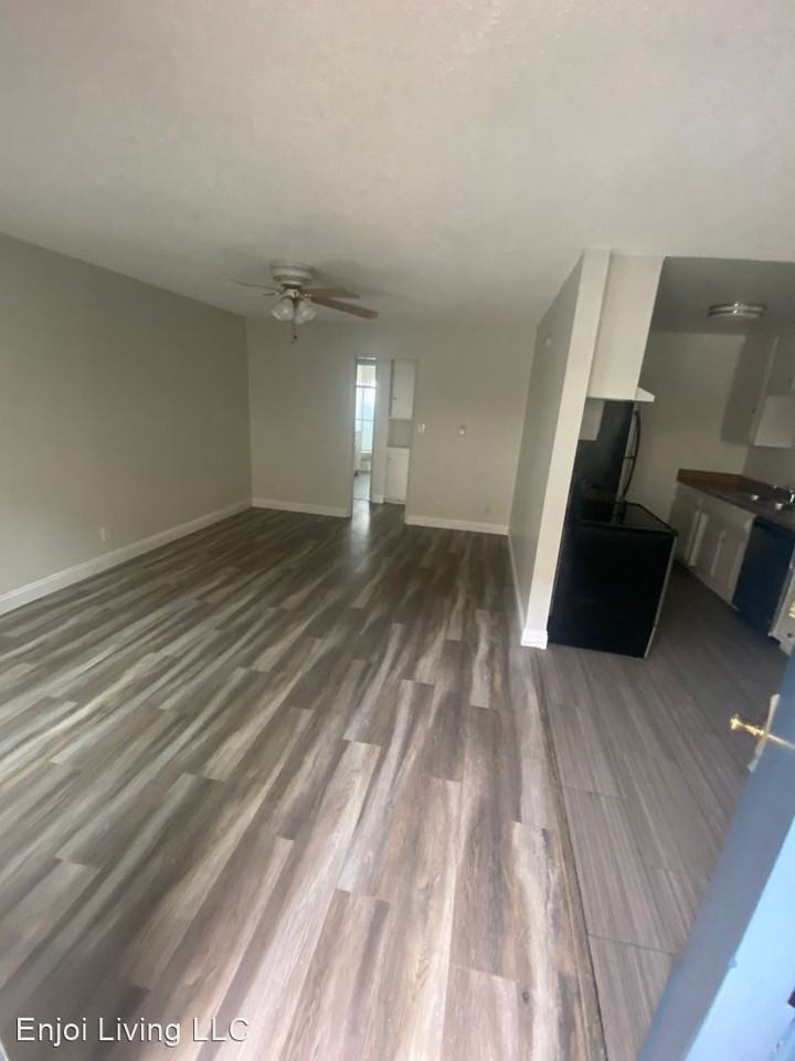 2202-2208 Michigan Ave - Photo 2 of 6