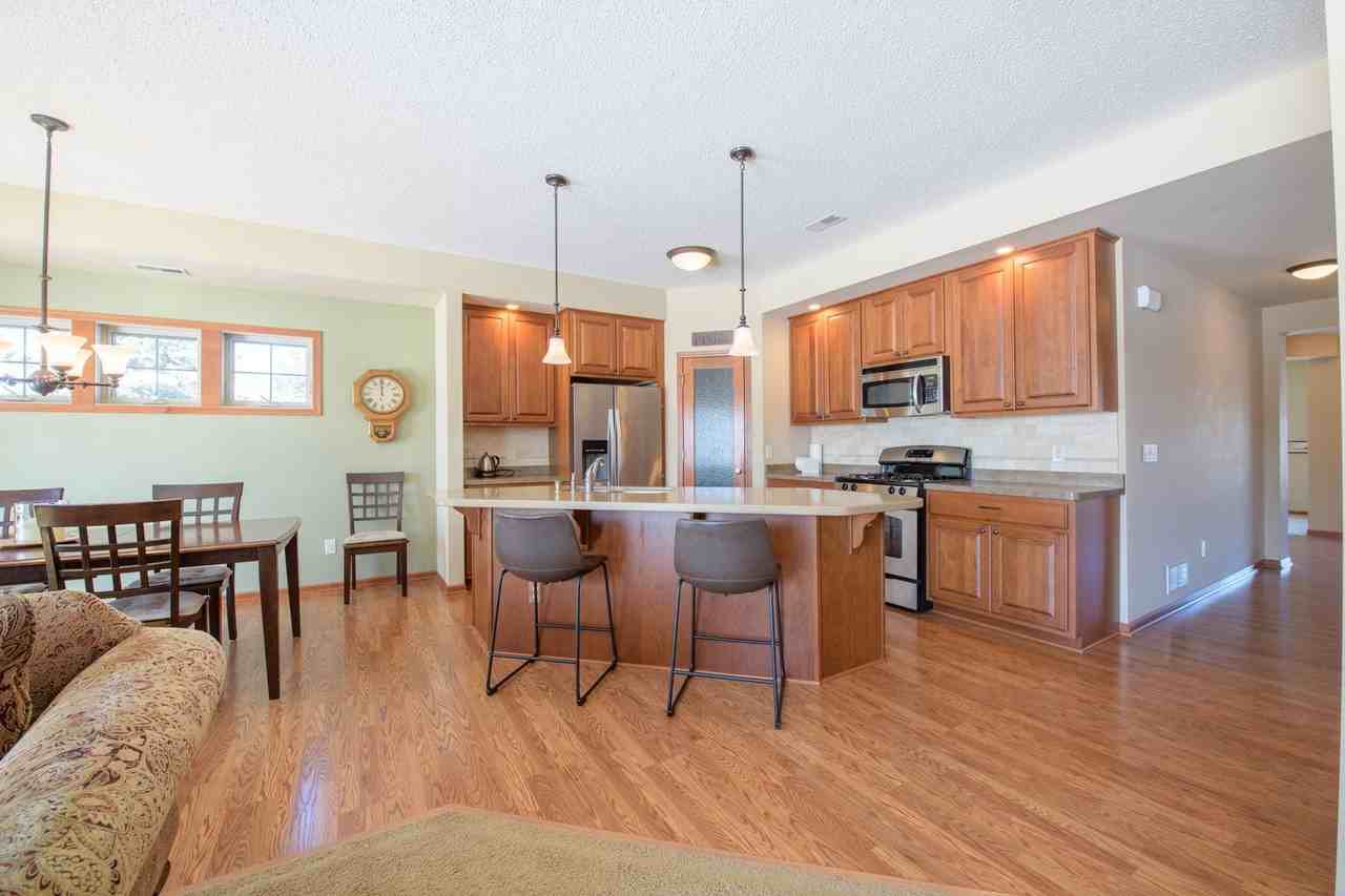 2904 123rd Cir Ne - Photo 2 of 37