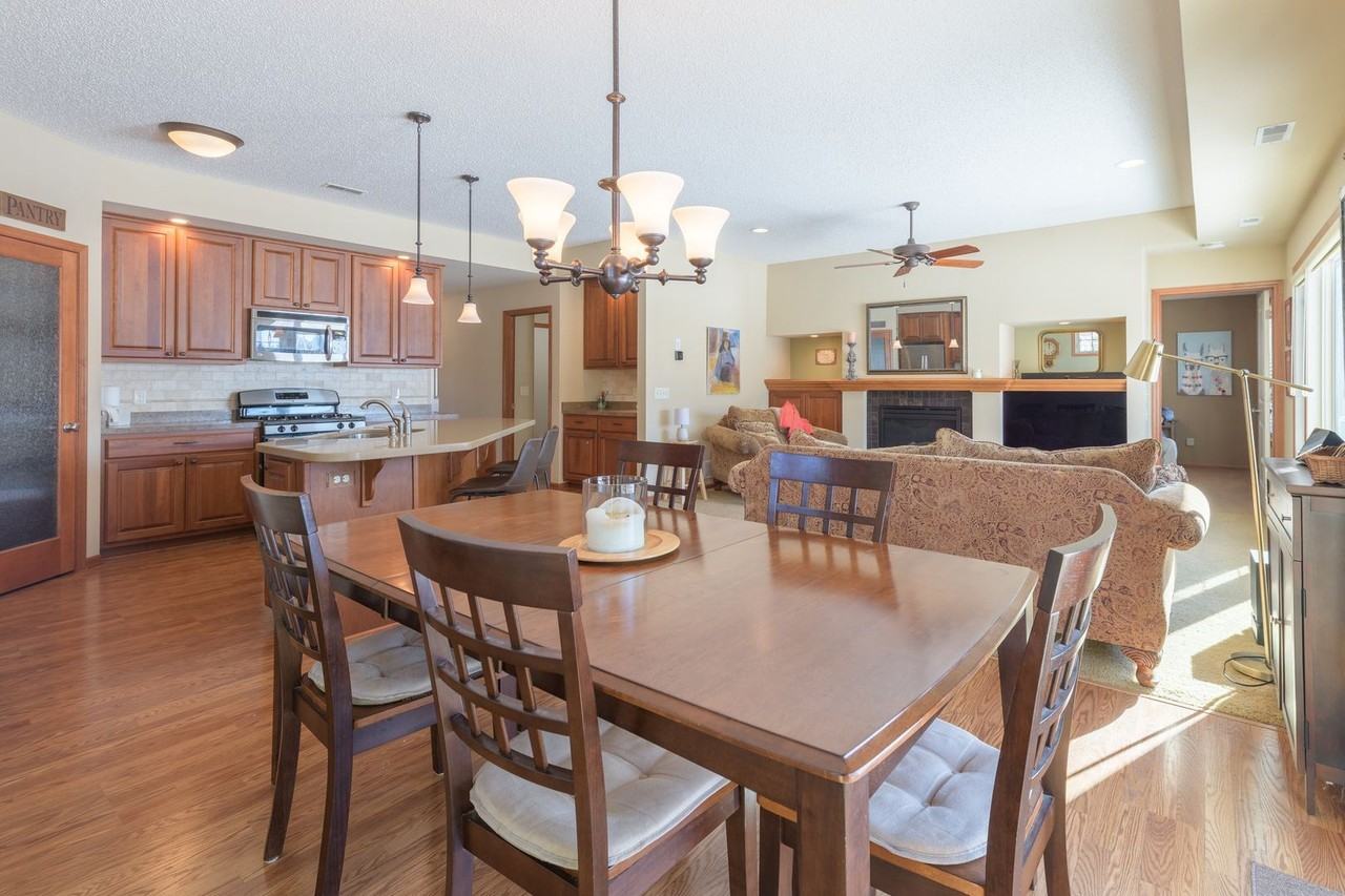 2904 123rd Cir Ne - Photo 3 of 37