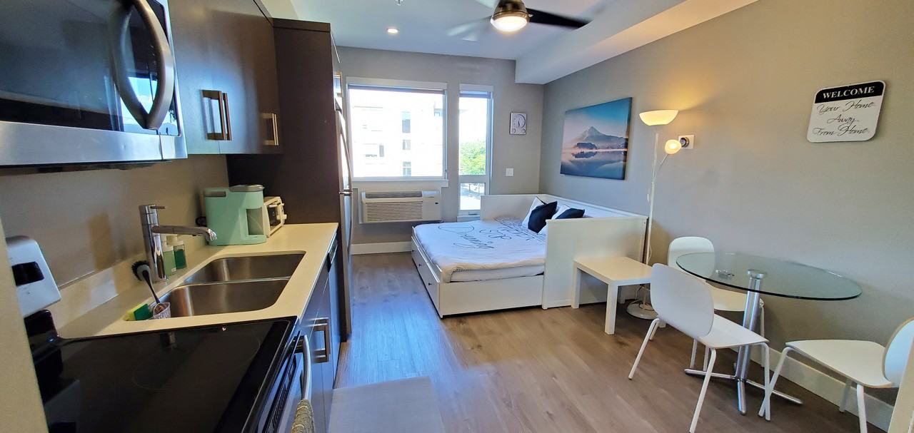 925 Leon Avenue - Photo 3 of 20