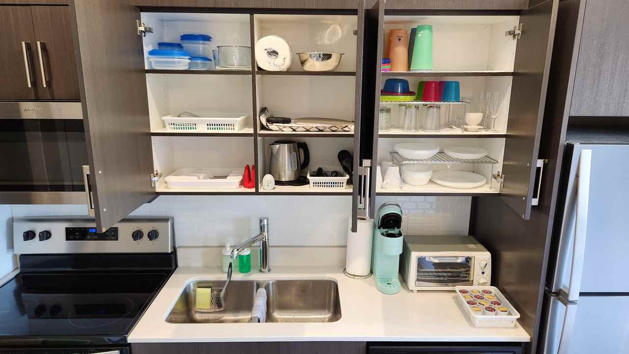 925 Leon Avenue - Photo 6 of 20