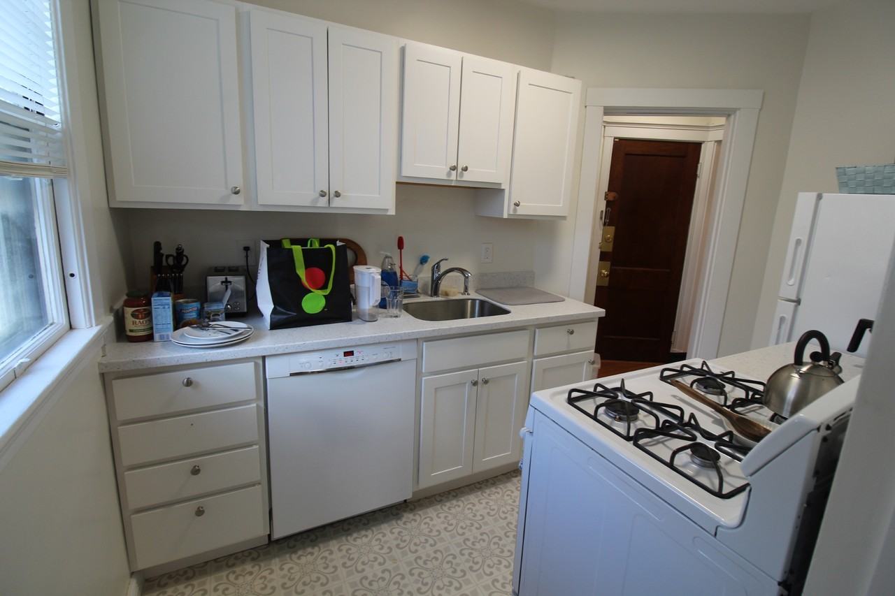 Concord Avenue #13 - Photo 4 of 8