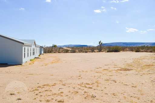 375 Artesia Ave - Photo 2 of 19