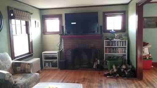 627 Main St - Photo 3 of 7