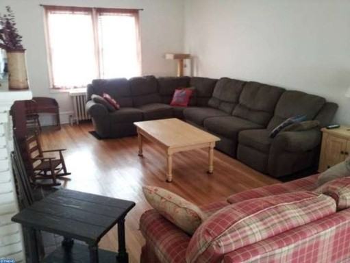 104 3rd Ave - Photo 3 of 6