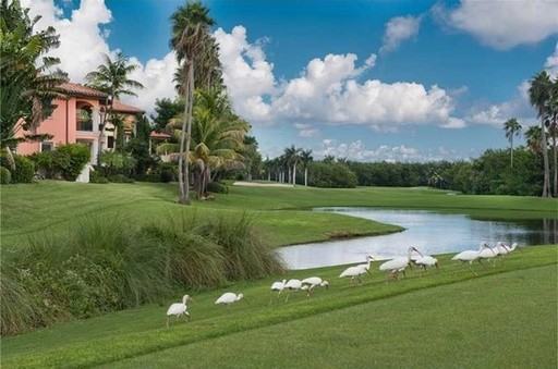 13691 Deering Bay Dr - Photo 2 of 10