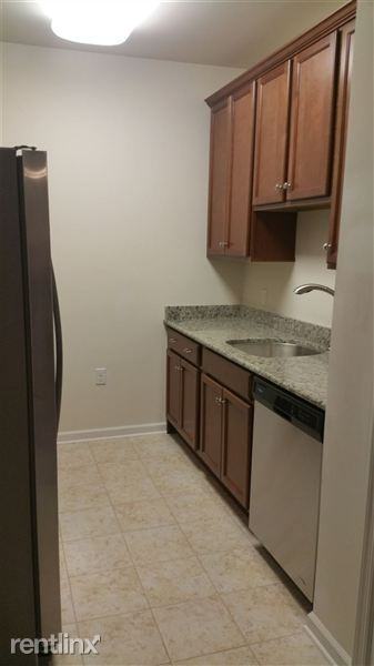 611 Doral Ct - Photo 3 of 12