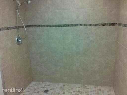 Emerald Isles - Photo 2 of 10