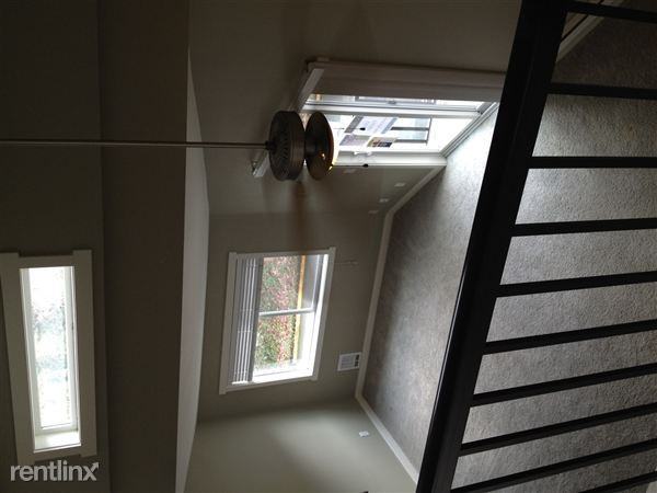 15819 NE Leary Way - Photo 2 of 4