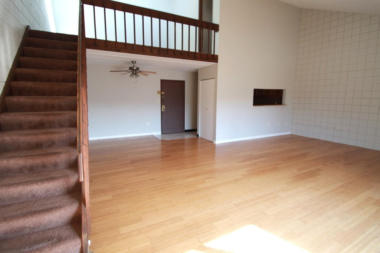 7002 HELEN STREETAPT A-19 #A19 - Photo 4 of 6