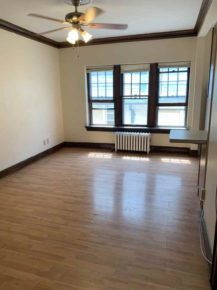 1521 N. Franklin Place Apartments 1521 N Franklin Pl, Milwaukee, WI