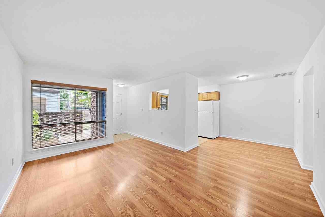 Ebbtide Apartments 100 Market St, Galveston, TX 77550 Zumper