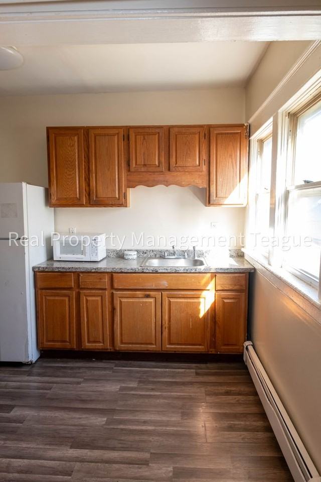 864 Madison Ave - Photo 3 of 17