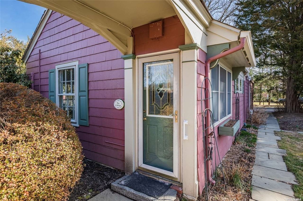 105 Sound Ct - Photo 2 of 15