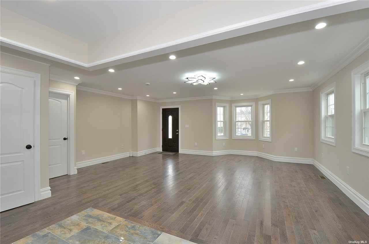 14851 Edgewood St ##1 - Photo 3 of 21