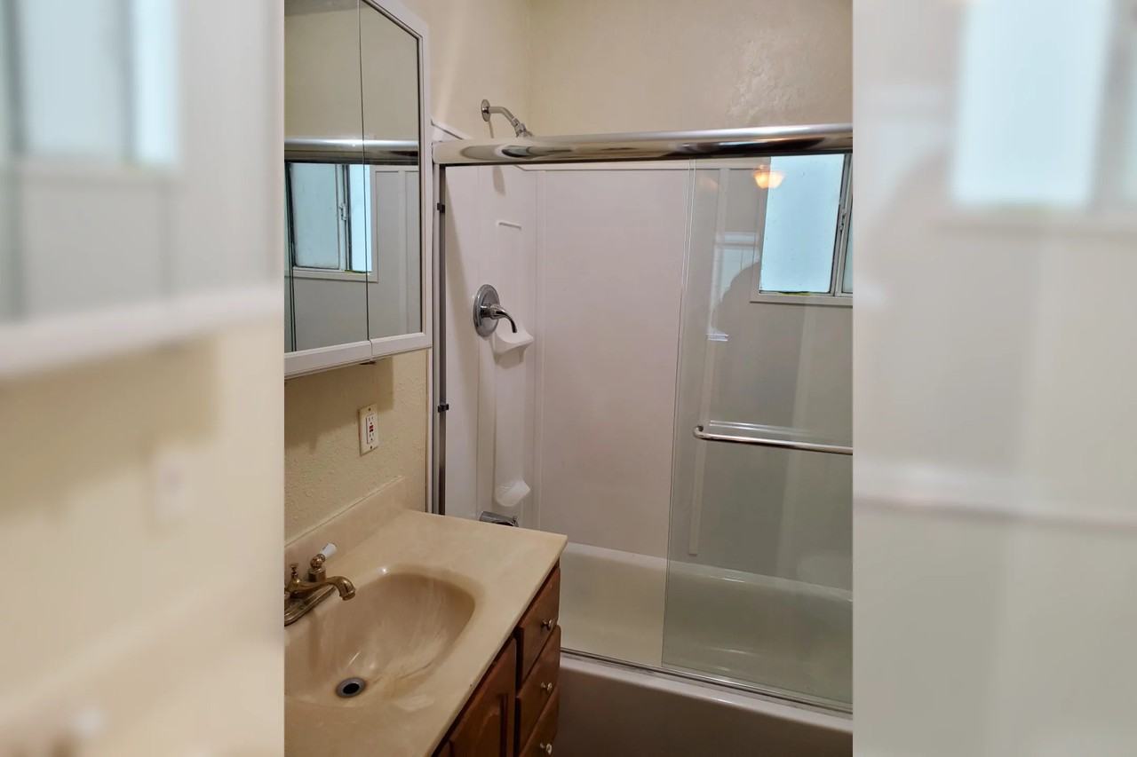23344 Crest Forest Dr - Photo 3 of 10
