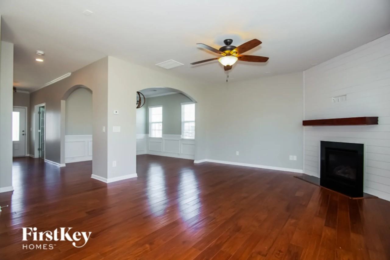 2516 Wellshire Ct - Photo 2 of 8