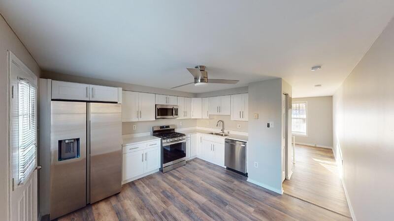 1831 N Spring St - Photo 3 of 29
