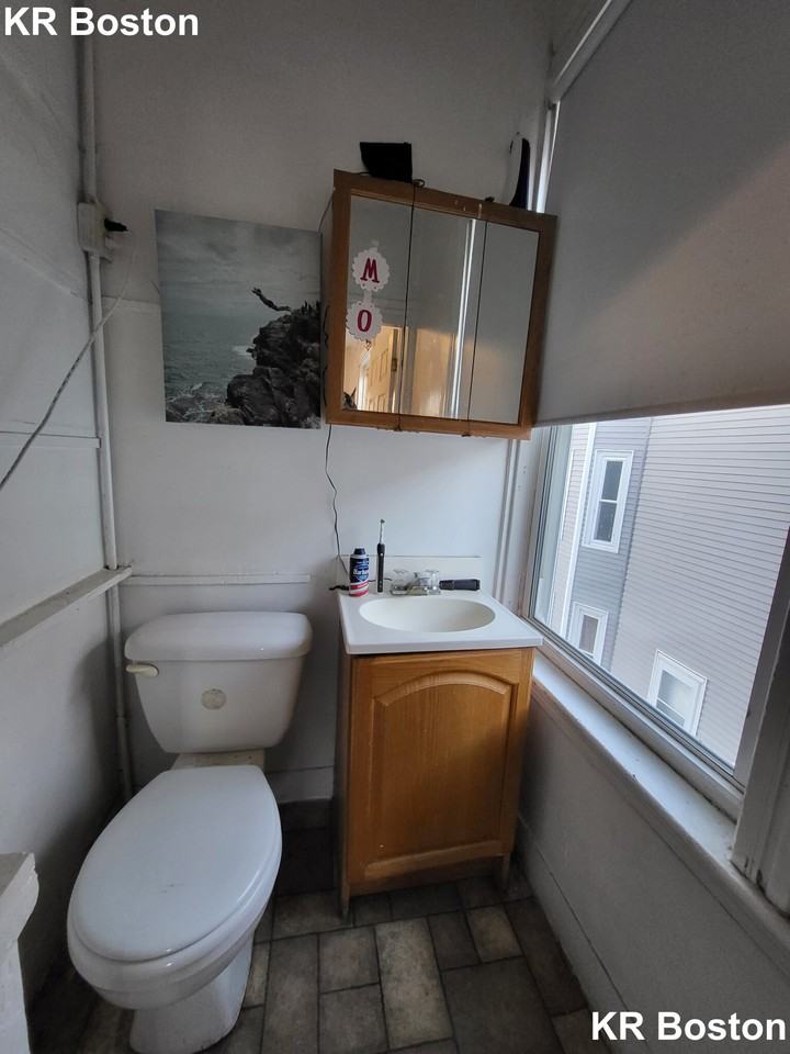 Higgins St #2 - Photo 3 of 30