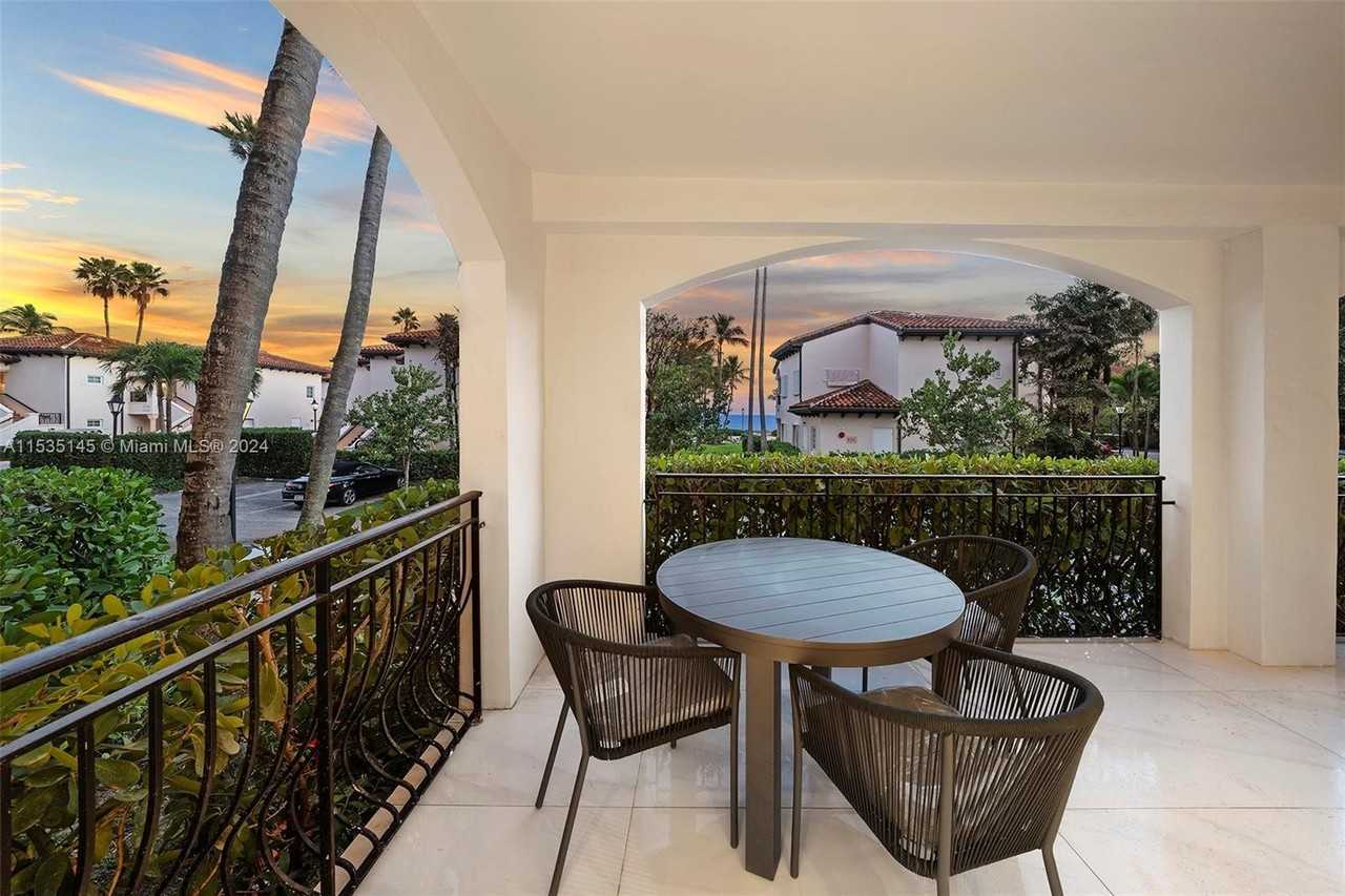 19115 Fisher Island Dr #19115 - Photo 6 of 35