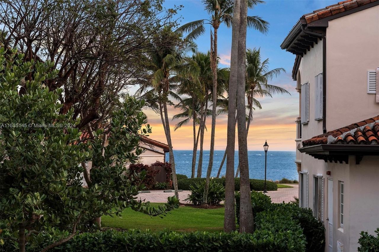 19115 Fisher Island Dr #19115 - Photo 7 of 35