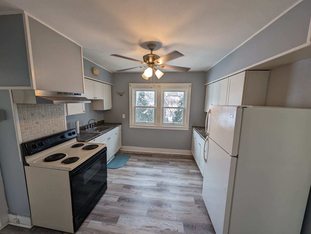 214 Peck Ave #214PECK - Photo 3 of 20