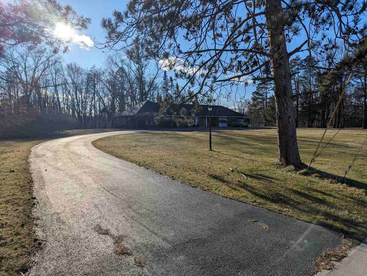 418 Maple Ave #NA - Photo 3 of 23