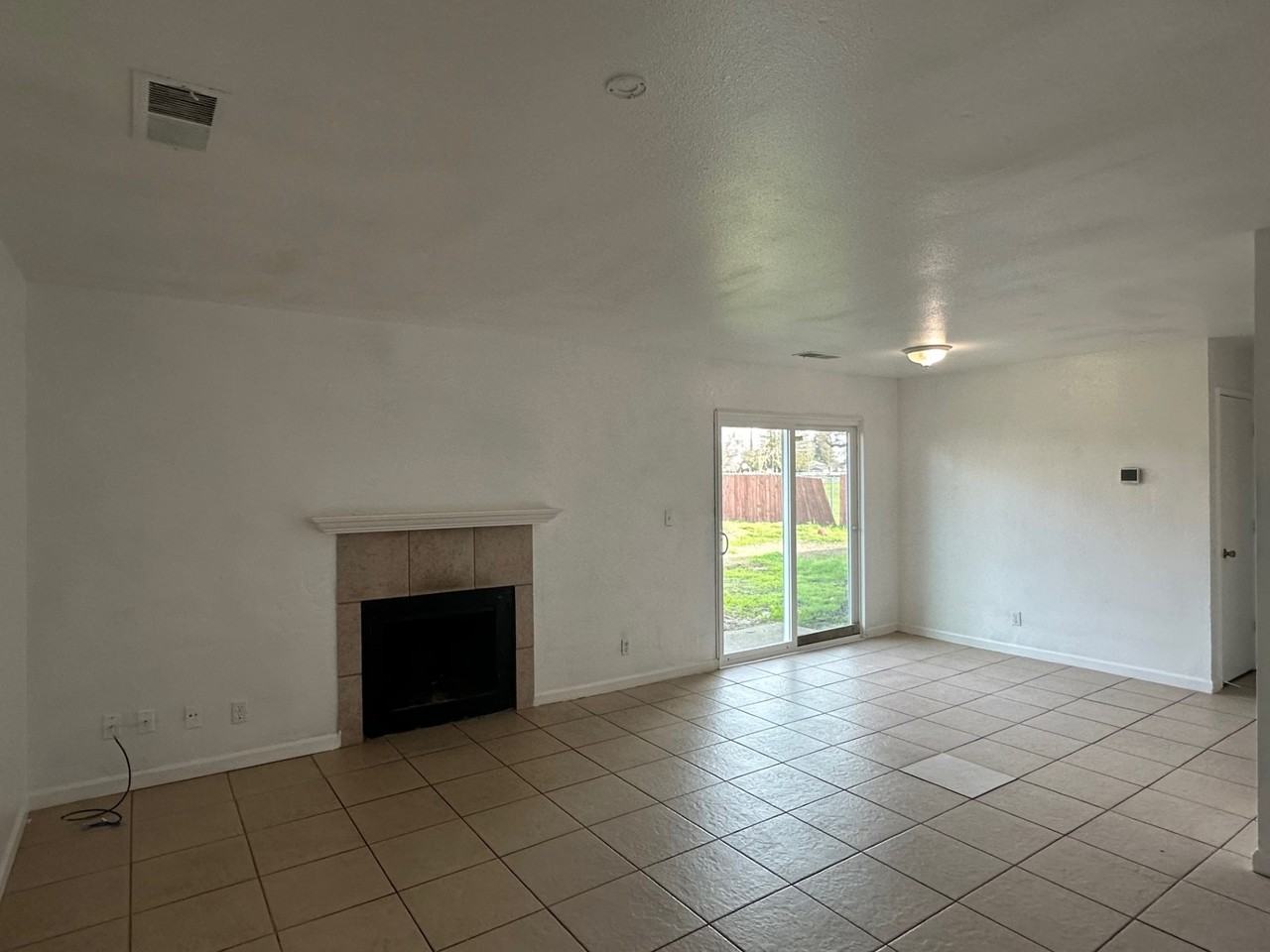 2446 Burlington Pl #2446 - Photo 3 of 10