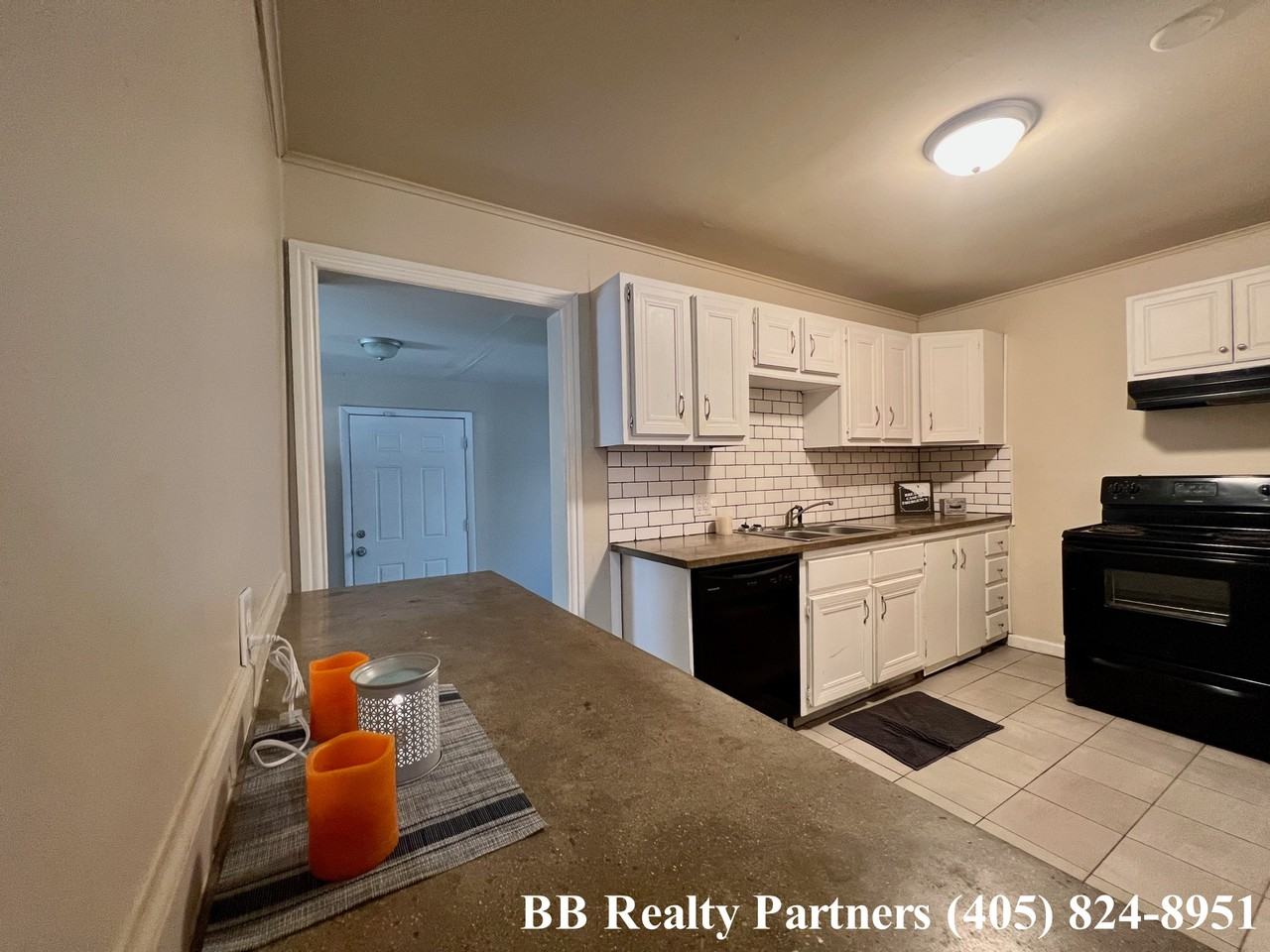 312 S Florence Ave #NA - Photo 7 of 14