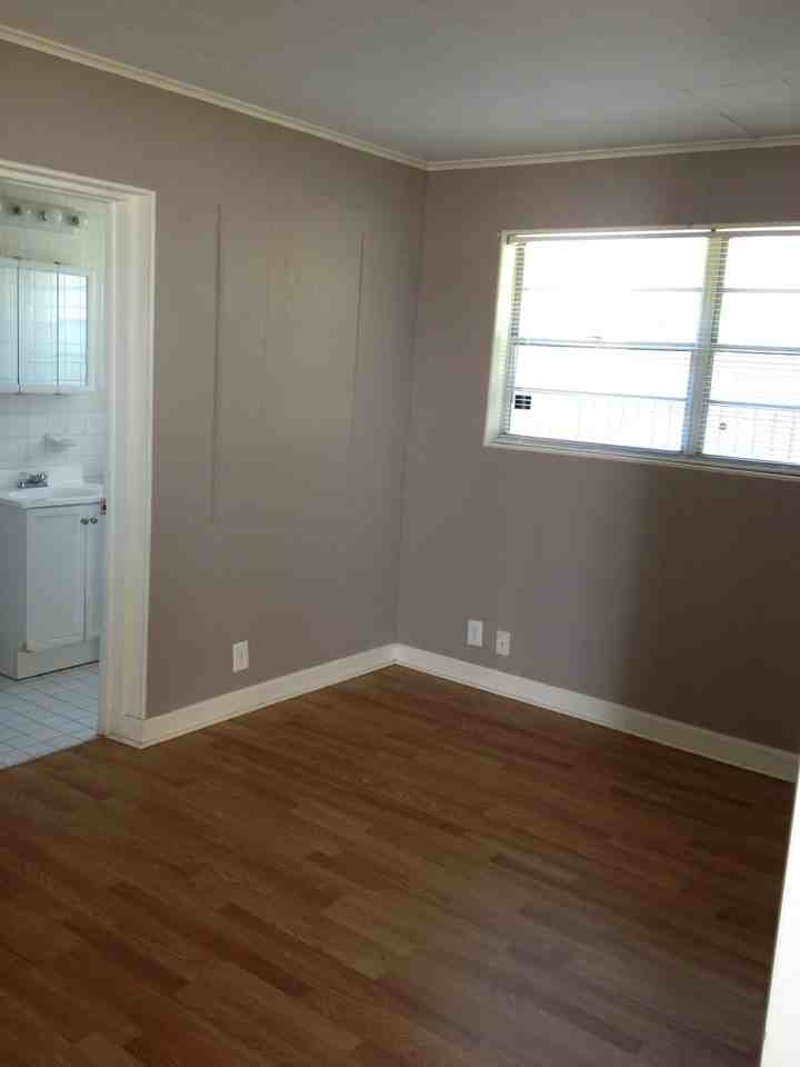 501 Frances Ter - Photo 2 of 23