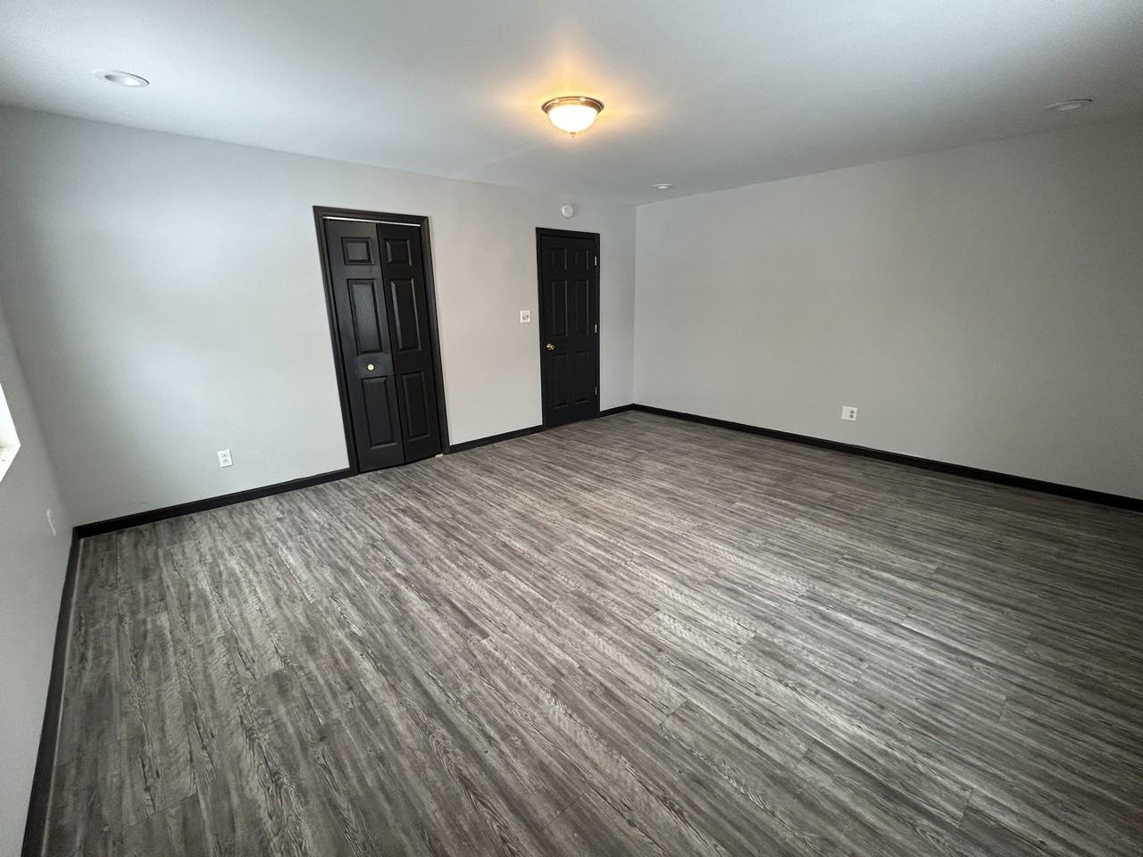 502 E Young Ave #NA - Photo 2 of 16