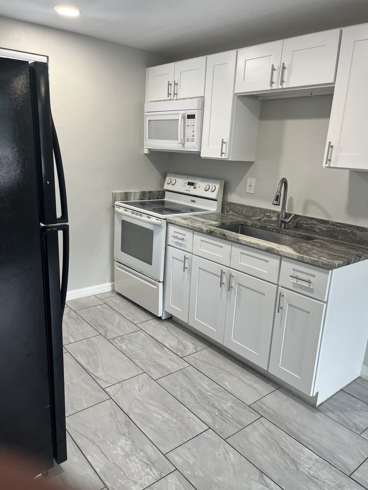 41st Ave N #2 - Photo 4 of 10