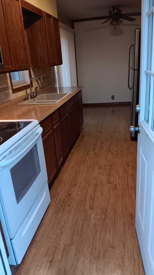 1148 Division St #NA - Photo 3 of 20