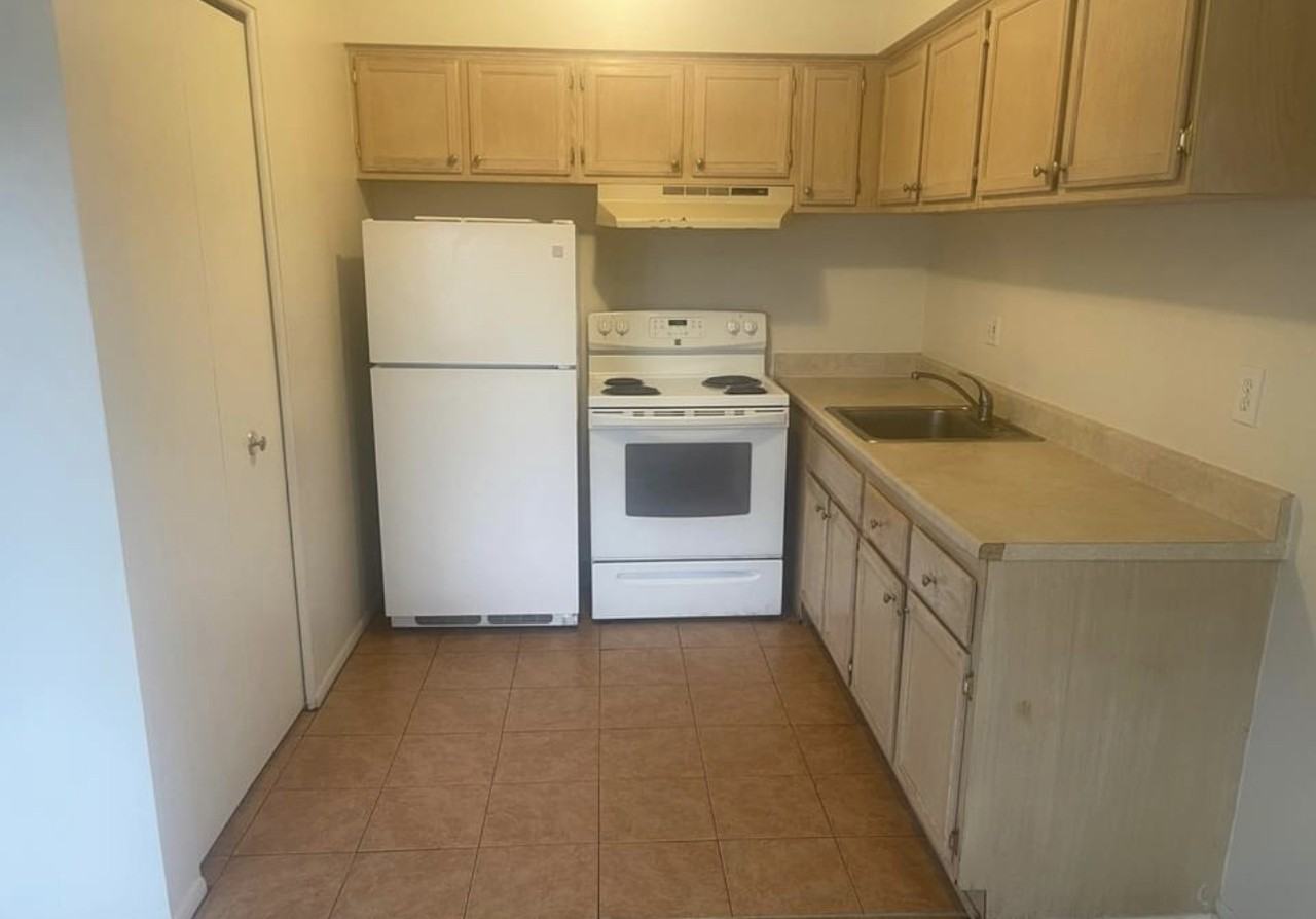 2926 Schroeder Blvd - Photo 2 of 9