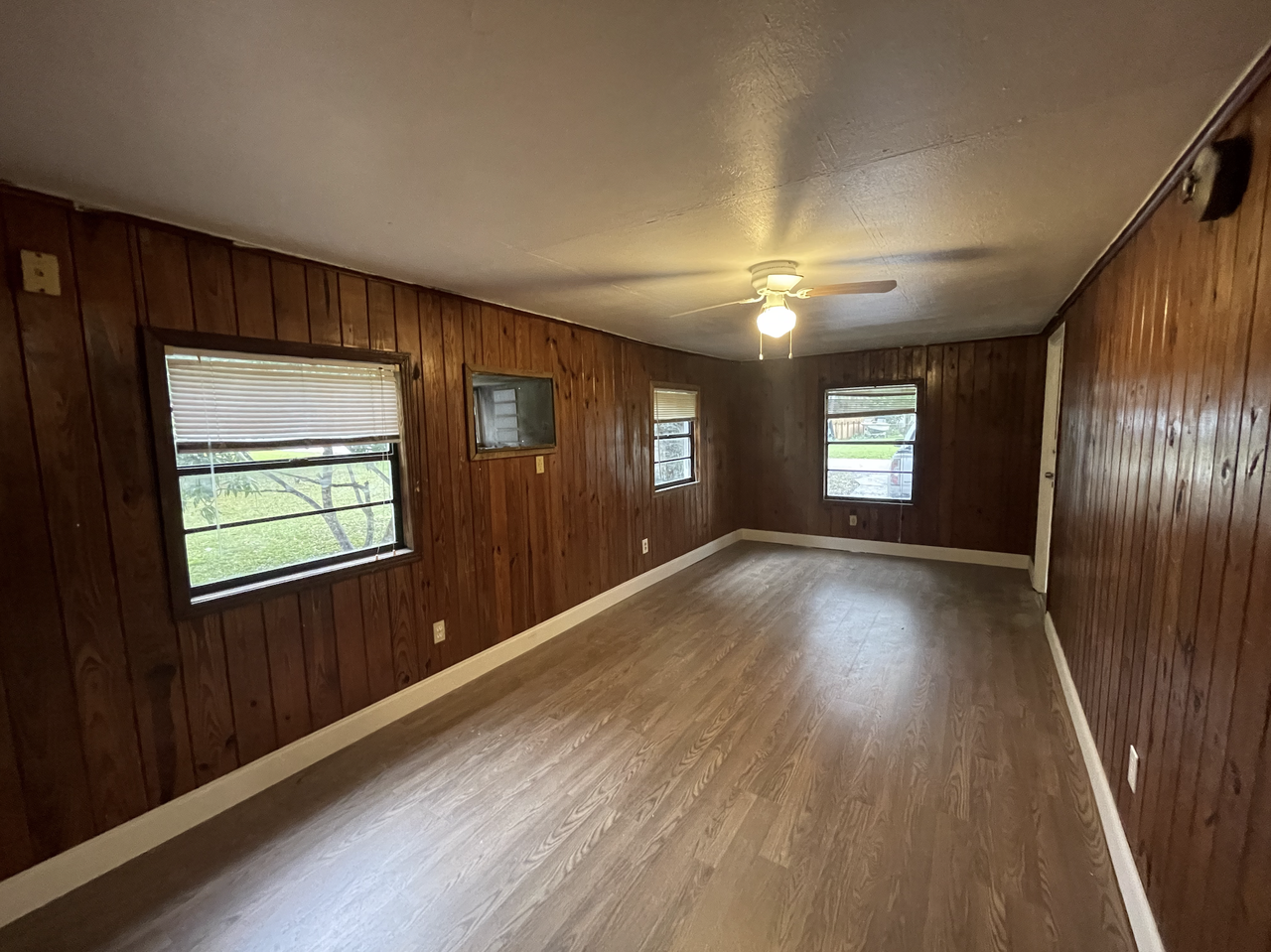 408 Nw 10th Ave #NA - Photo 4 of 26