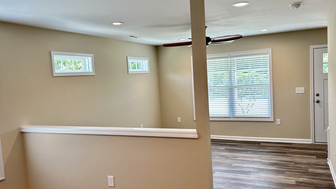 907 Old Vinton Mill Rd Ne #907 - Photo 3 of 16