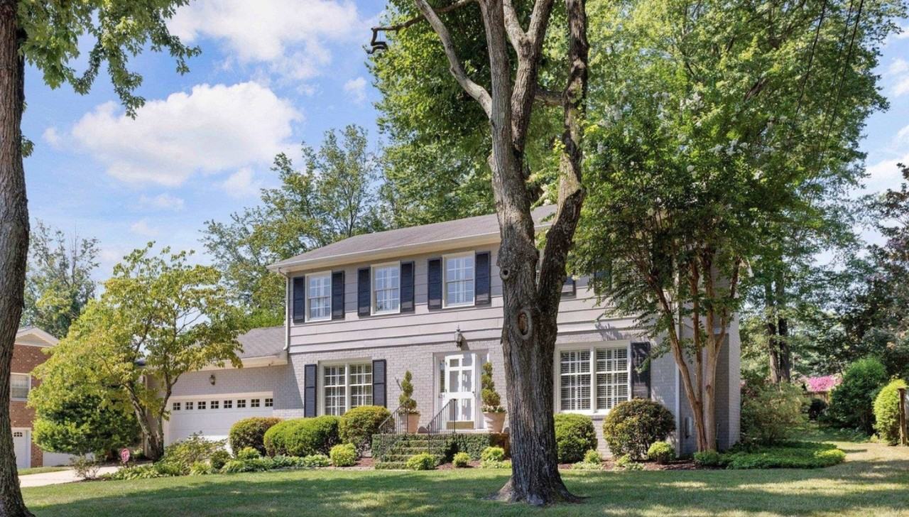 426 Devonshire Ln #NA - Photo 2 of 17