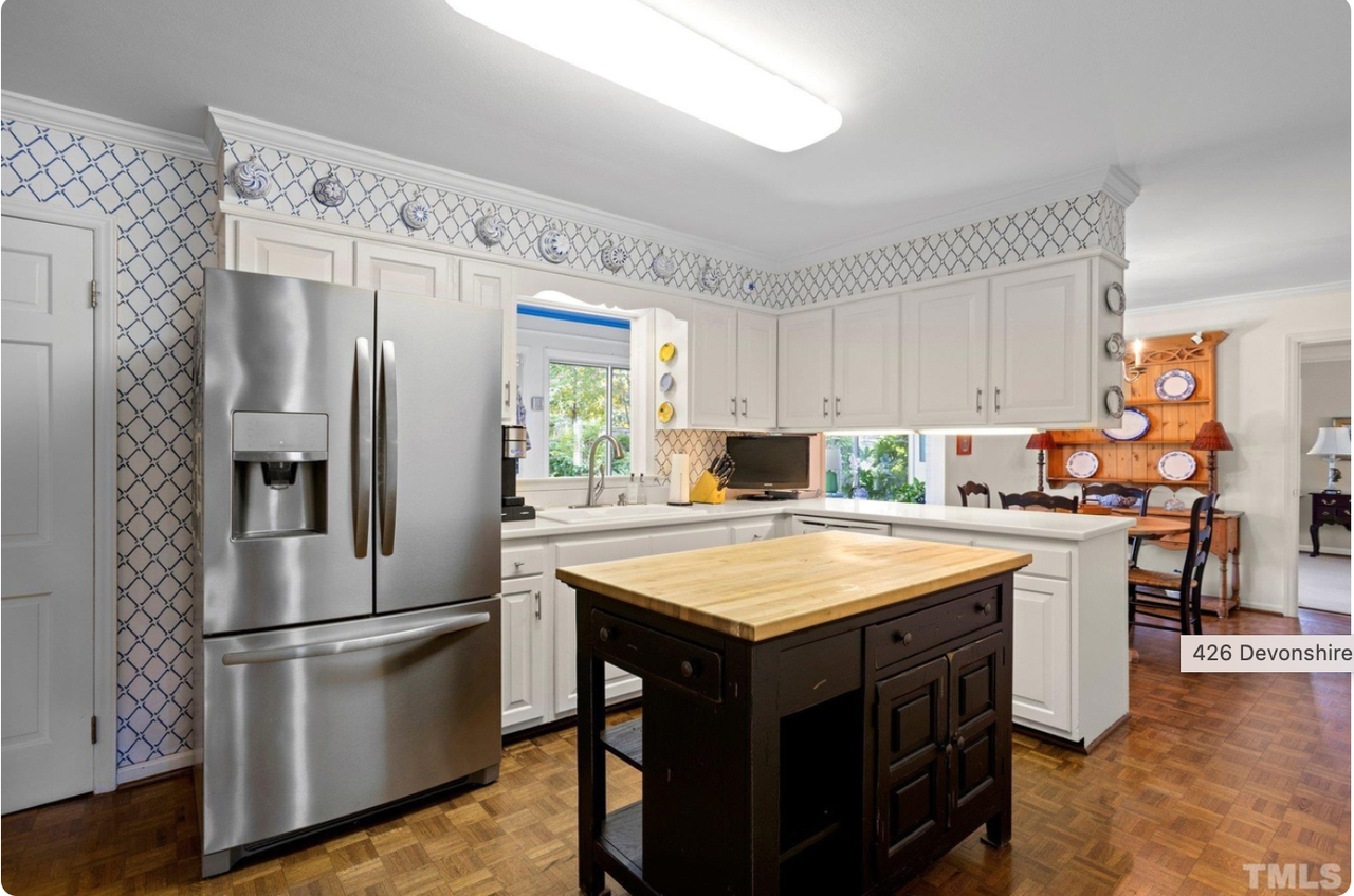 426 Devonshire Ln #NA - Photo 4 of 17