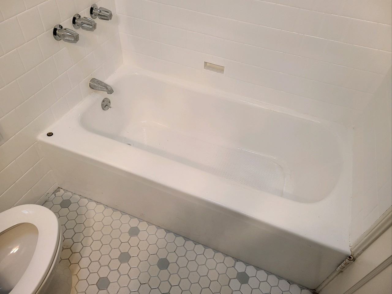 1299 W Taper St #NA - Photo 3 of 17