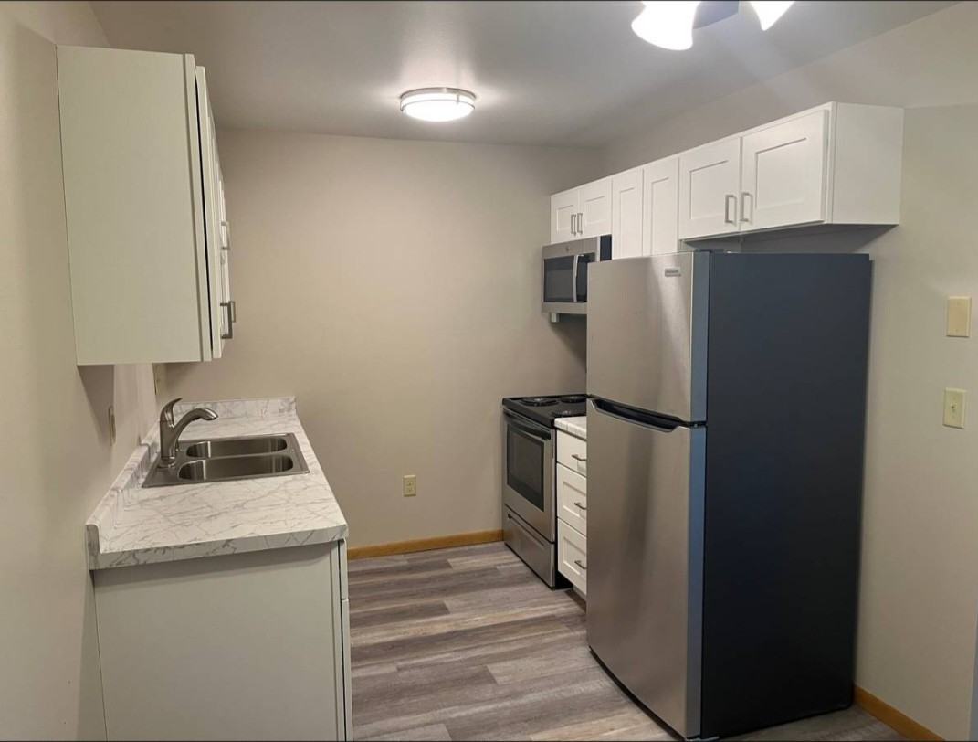 115 N 68th St 1, Milwaukee, WI 53213 1 Bedroom Apartment for 1,025